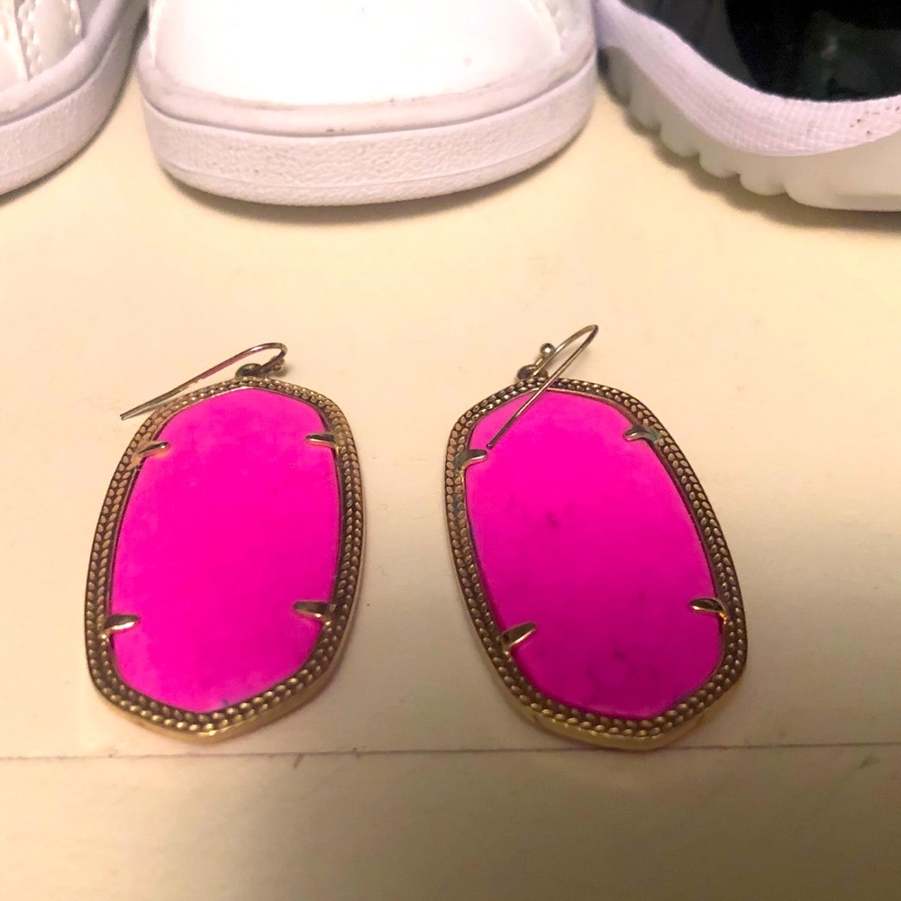 Kendra Scott pink earrings